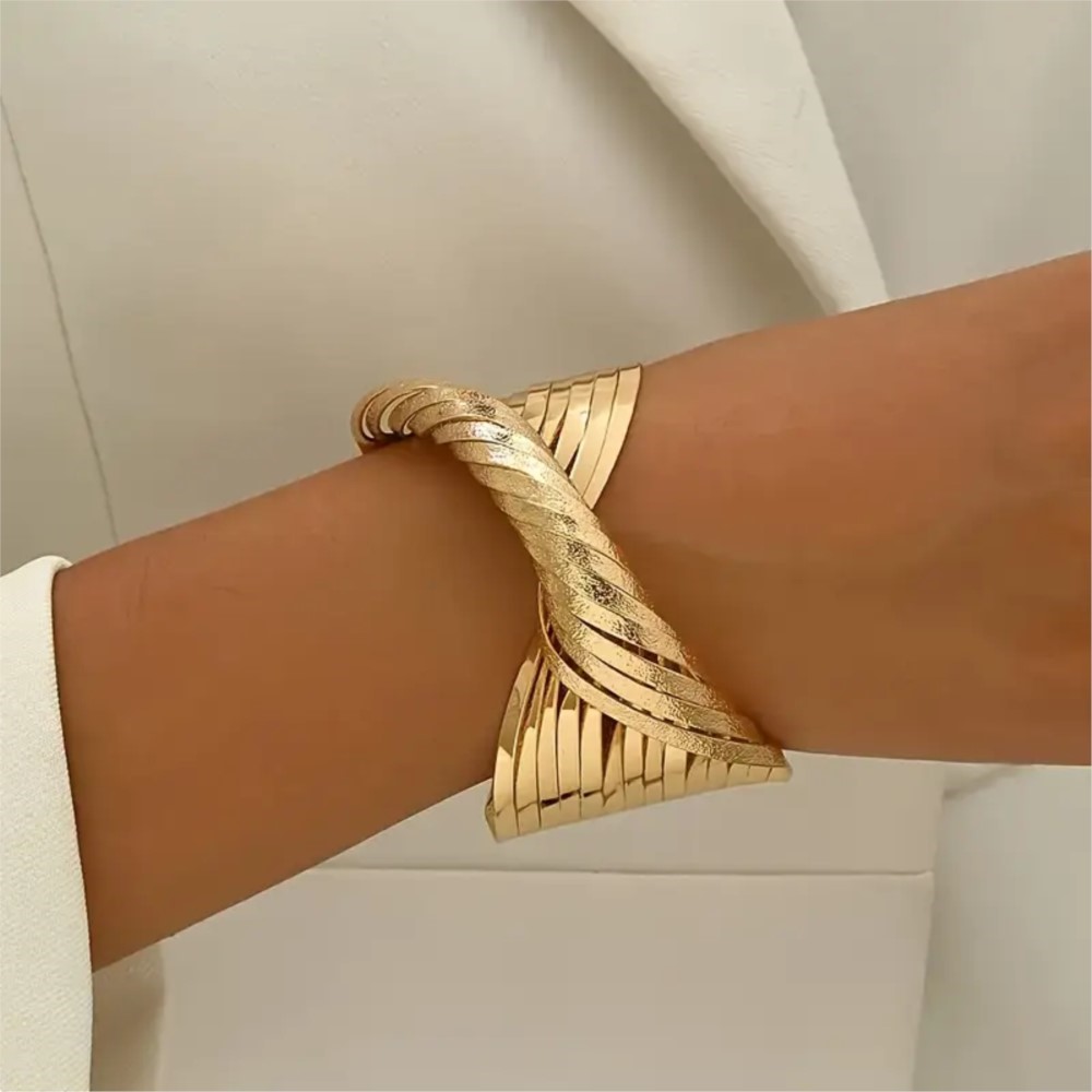 Streetwear Brand Accessories - Vintage Matte Twisted Line Design Manchet